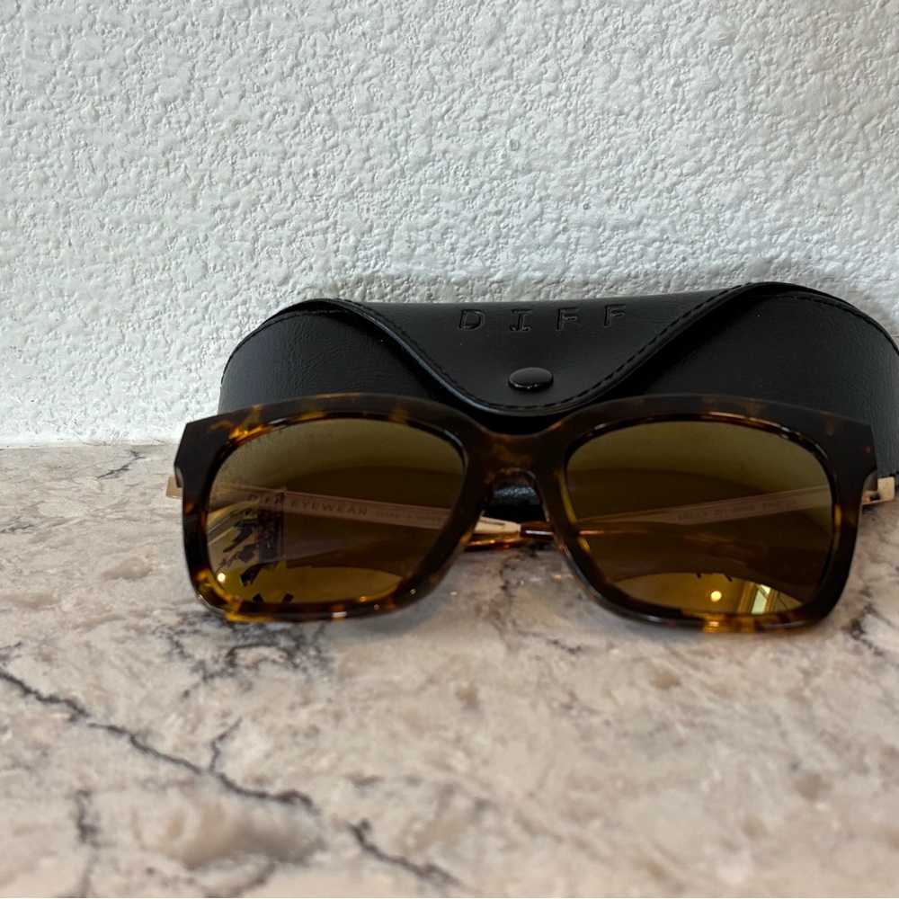 Diff Oversized Eyewear Tortoise Frame Sunglasses … - image 1